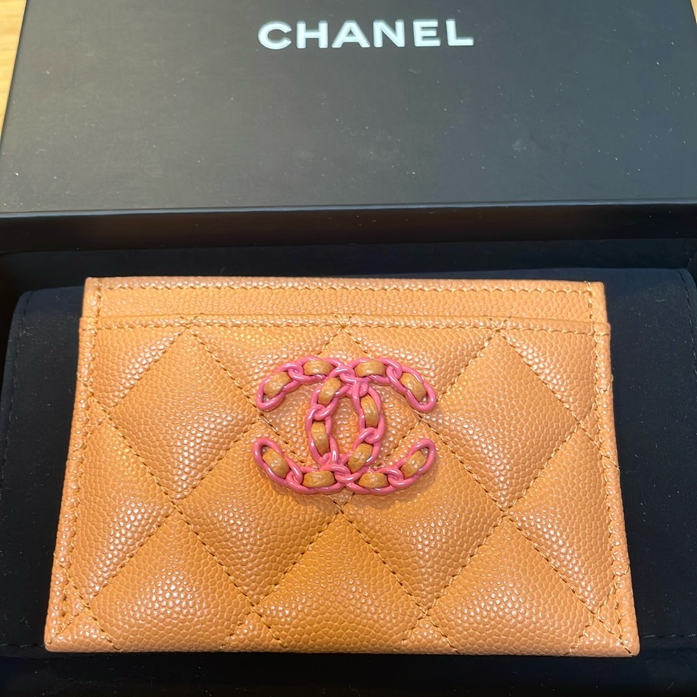 BNIB Chanel Orange Caviar Cardholder